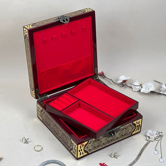 Hand-Polished Filigree-Inlaid Mother-of-Pearl Jewelry Box – “Joyful Grace” | Peacock & Peony Design with Intricate Gold-Toned Detailing Detailing & Velvet Interior